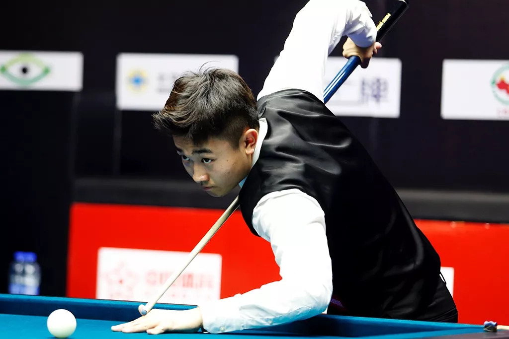 点燃更衣室 点燃更衣室